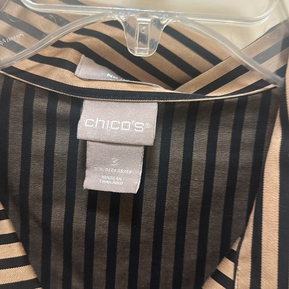 Chico’s gold and black button up top. Button up. 100% cotton. - Picture 2 of 6